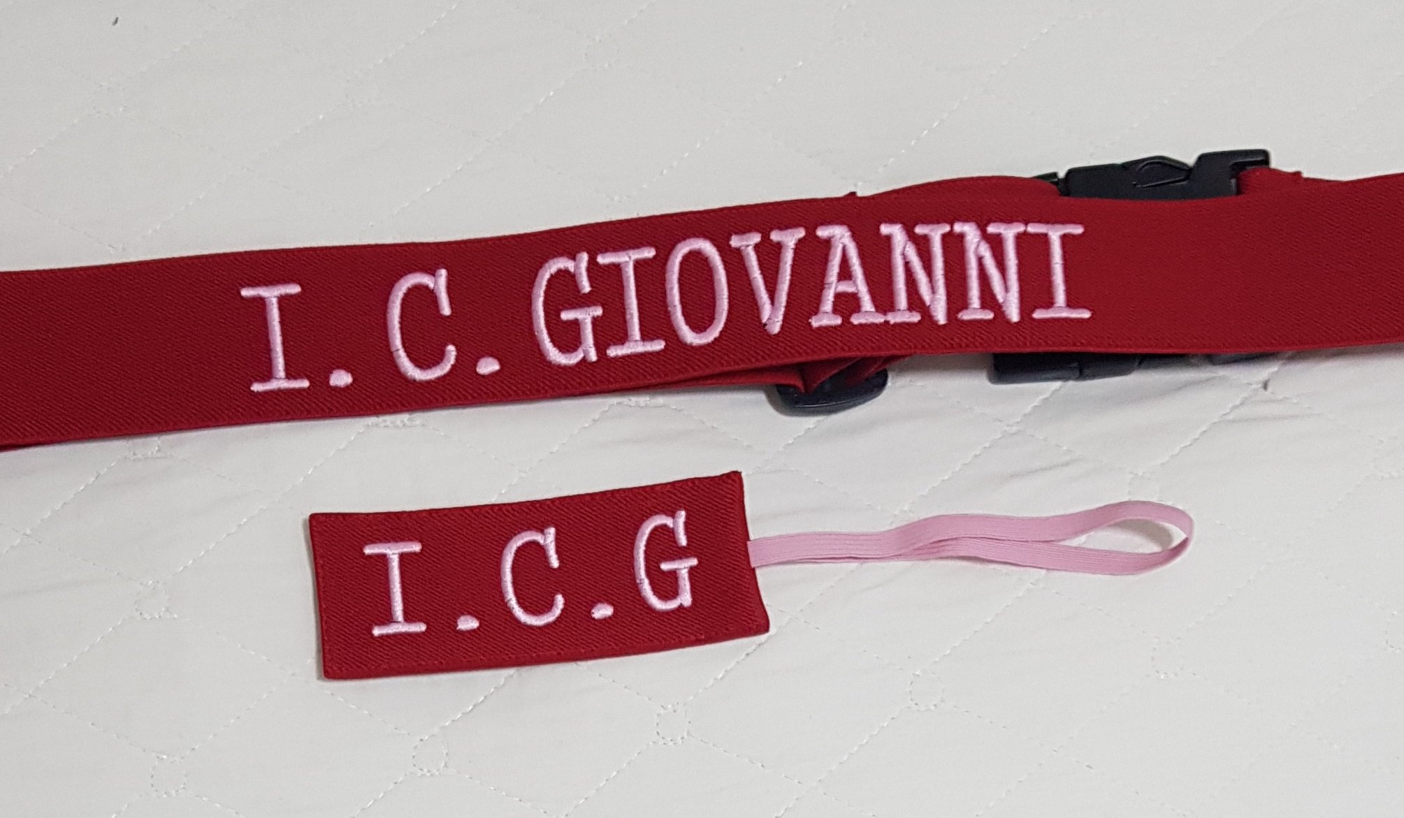 Faixa elástica para mala personalizada com nome ou iniciais vermelha 8 Faixa elástica para mala personalizada com nome ou iniciais vermelha - Imagem 6