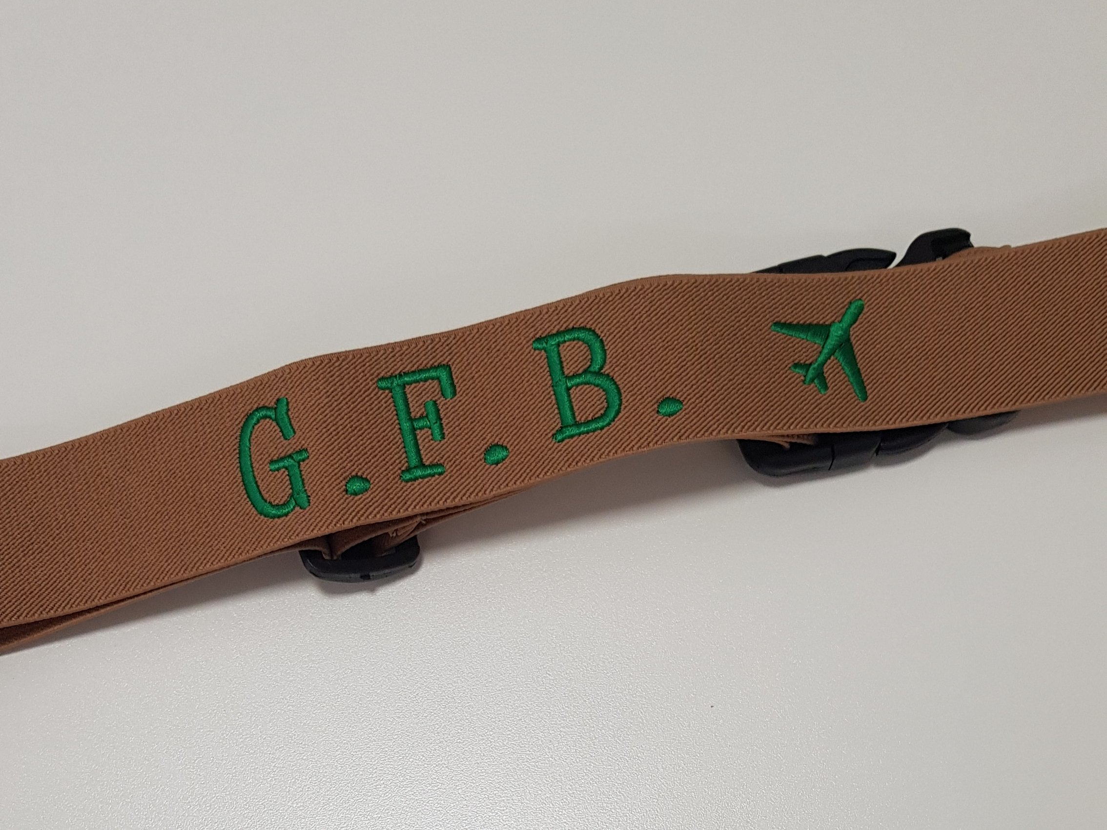 Faixa elástica pra mala personalizada com nome ou iniciais caramelo 6 Faixa elástica pra mala personalizada com nome ou iniciais caramelo - Imagem 4
